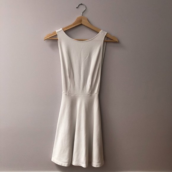 American Apparel white backless skater dress (XS) - Picture 1 of 3